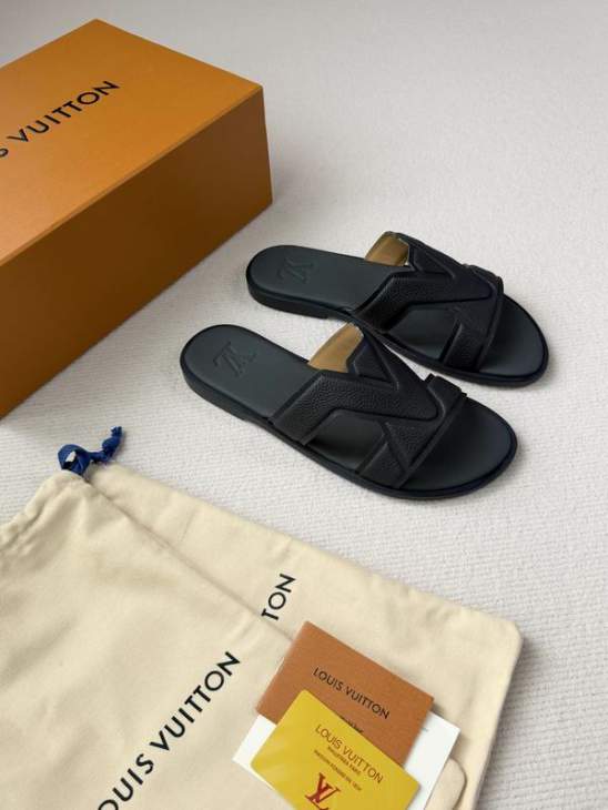 Picture of Louis Vuitton Slippers _SKULVsz38-45hnx06091488